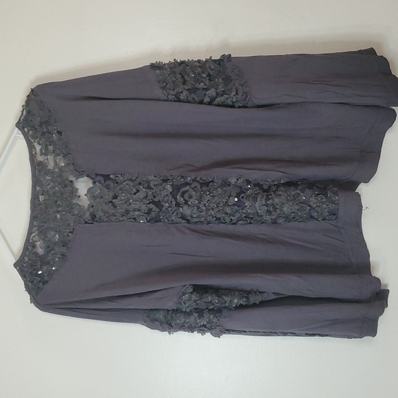 POL Grey BoHo Lace Bellsleeve Top Size Large Soft Stretchy V-Neck Whimsigoth - Picture 8 of 11
